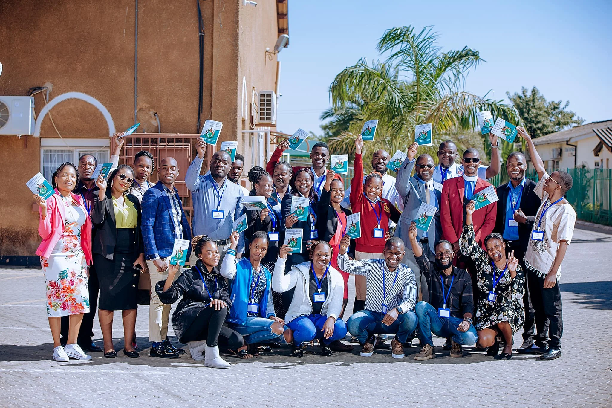 Group photo of the participants 