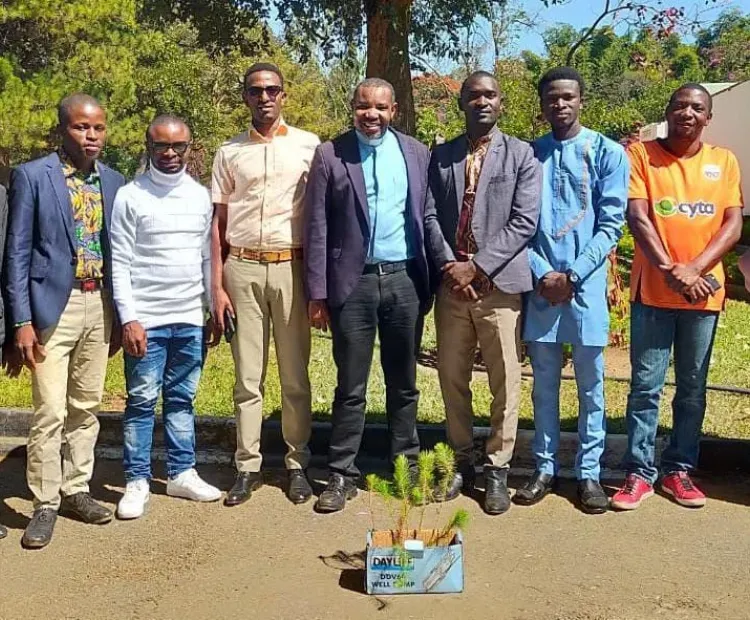 Group photo of the students 