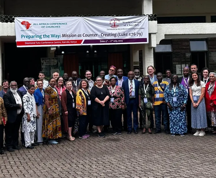 Group photo of the participants 